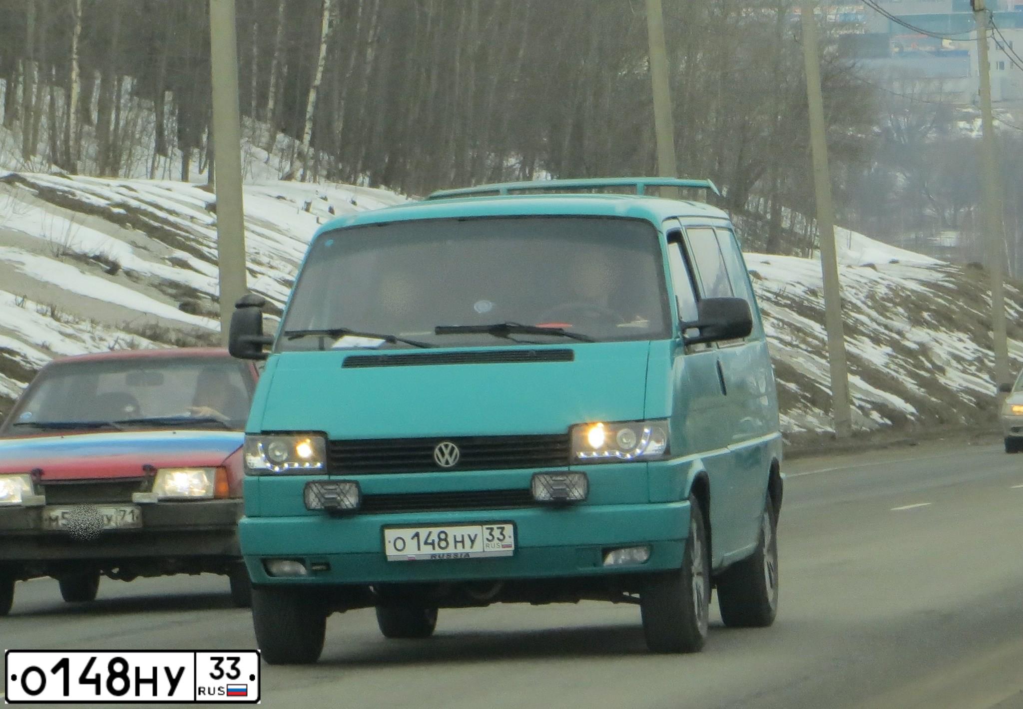 Фото автомобиля VOLKSWAGEN TRANSPORTER, 1991 — госномер О148НУ33. Цвет: ЗЕЛЕНЫЙ