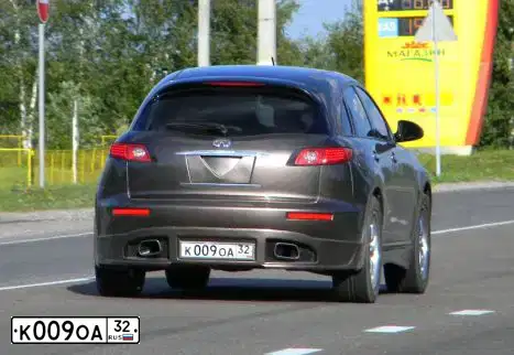 Фото автомобиля HYUNDAI SONATA, 2012 — госномер Н550ТМ32. Цвет: ЧЕРНЫЙ