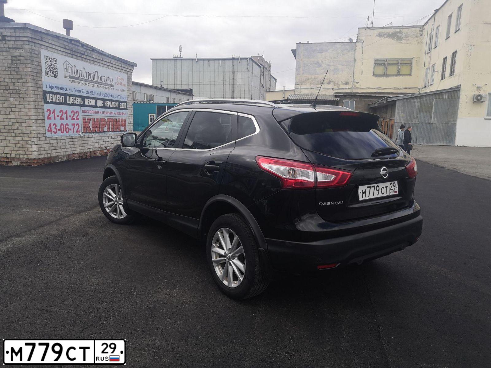 Фото автомобиля NISSAN QASHQAI, 2016 — госномер М779СТ29. Цвет: ЧЕРНЫЙ