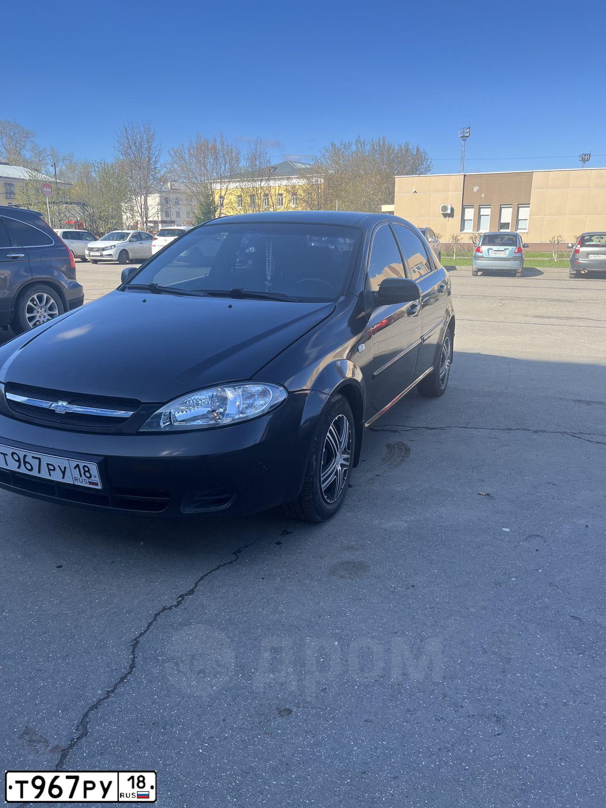 Фото автомобиля CHEVROLET LACETTI, 2007 — госномер Т967РУ18. Цвет: ЧЕРНЫЙ