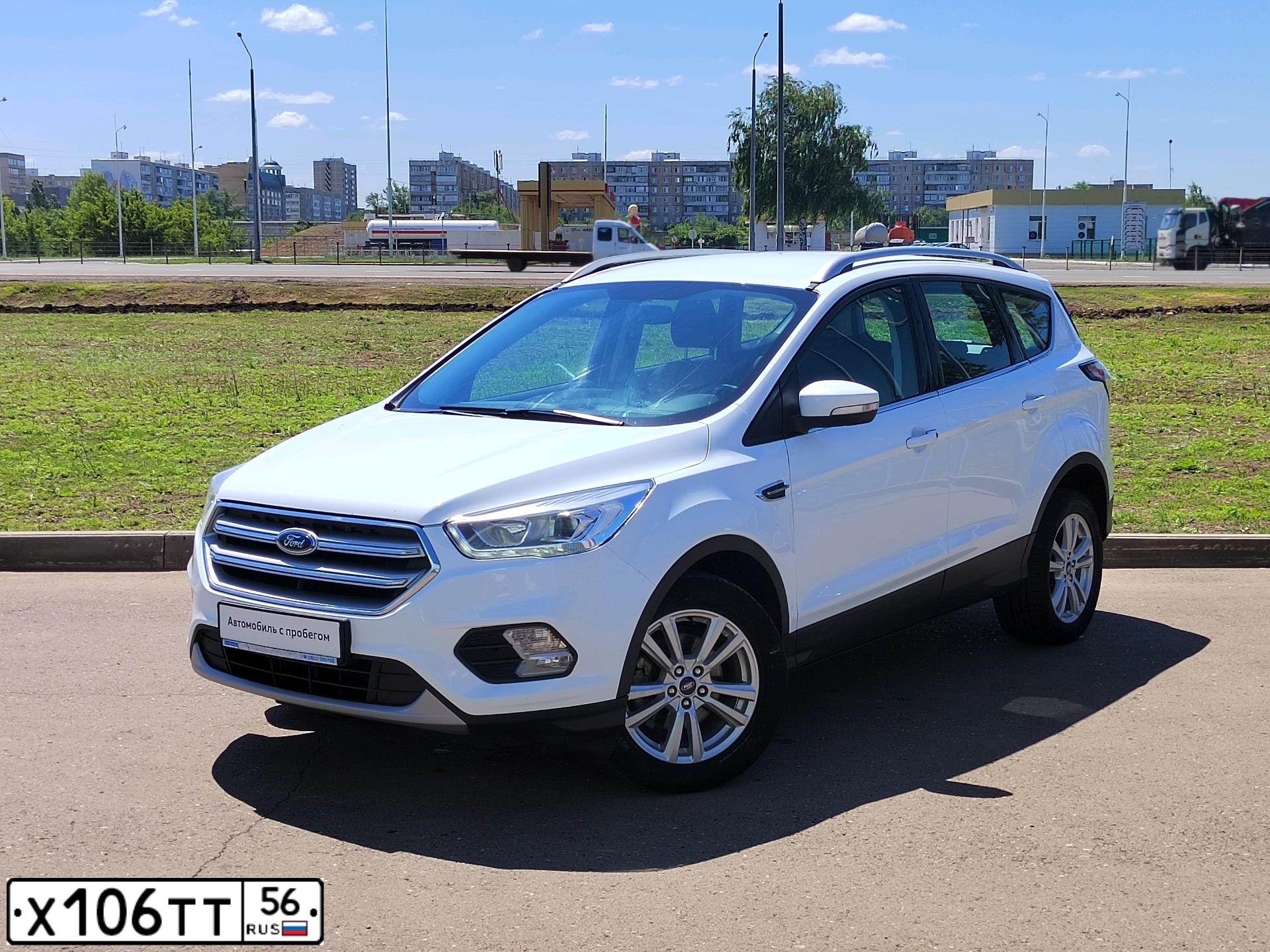 Фото автомобиля FORD KUGA, 2019 — госномер Х106ТТ56. Цвет: БЕЛЫЙ