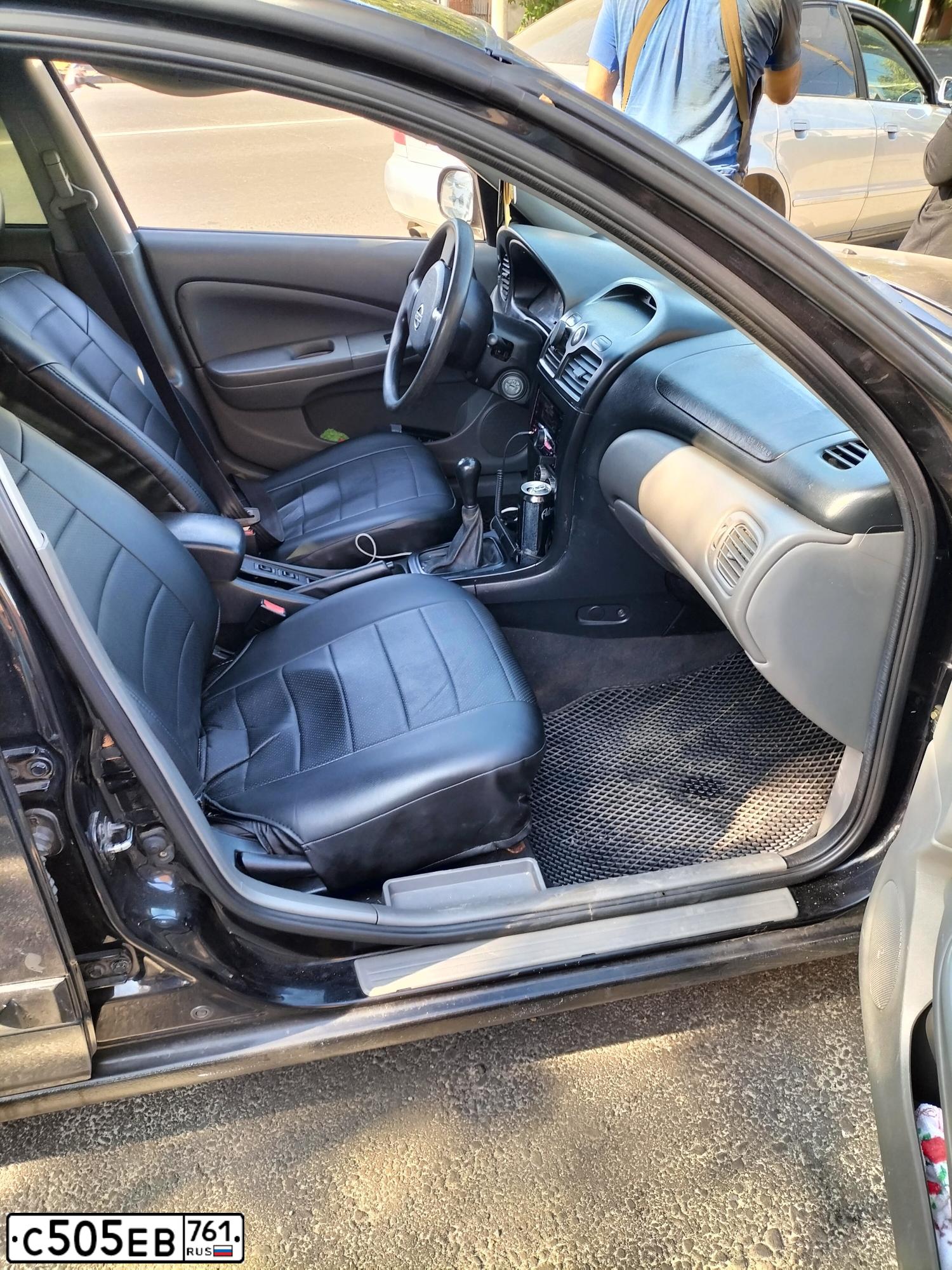 Фото автомобиля MITSUBISHI LANCER, 2006 — госномер С505ЕВ761. Цвет: ЧЕРНЫЙ
