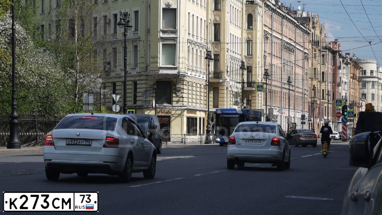 Фото автомобиля VOLKSWAGEN POLO, 2019 — госномер Е309ХМ08. Цвет: Белый