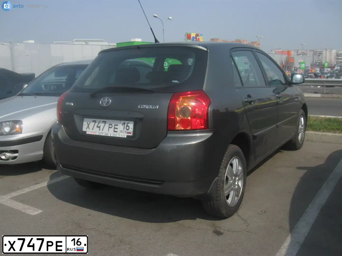 Фото автомобиля TOYOTA COROLLA, 2006 — госномер Р597ТС72. Цвет: СЕРЫЙ