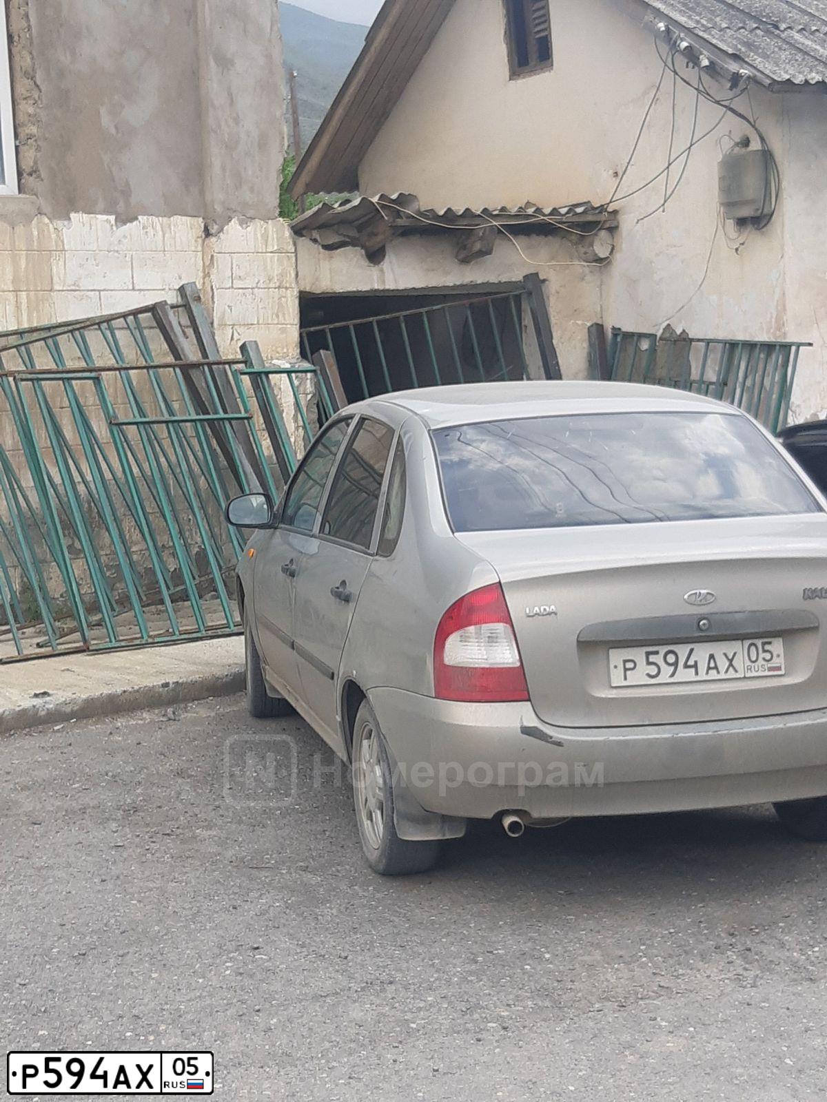 Фото автомобиля LADA 1118 KALINA, 2006 — госномер Р594АХ05. Цвет: БЕЖЕВО-СЕРЫЙ