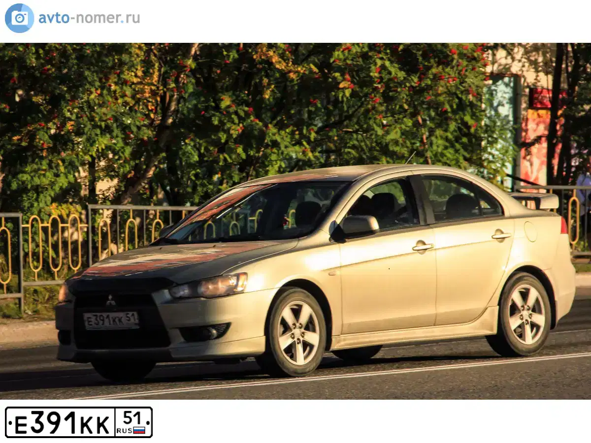 Фото автомобиля MITSUBISHI LANCER, 2008 — госномер М365АЕ152. Цвет: БЕЖЕВЫЙ