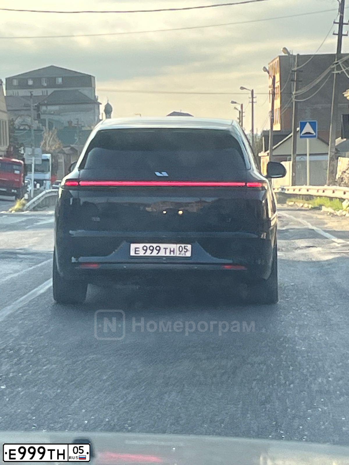 Фото автомобиля LANDROVER RANGE ROVER, 2014 — госномер Т171ЕУ05. Цвет: ЧЕРНЫЙ