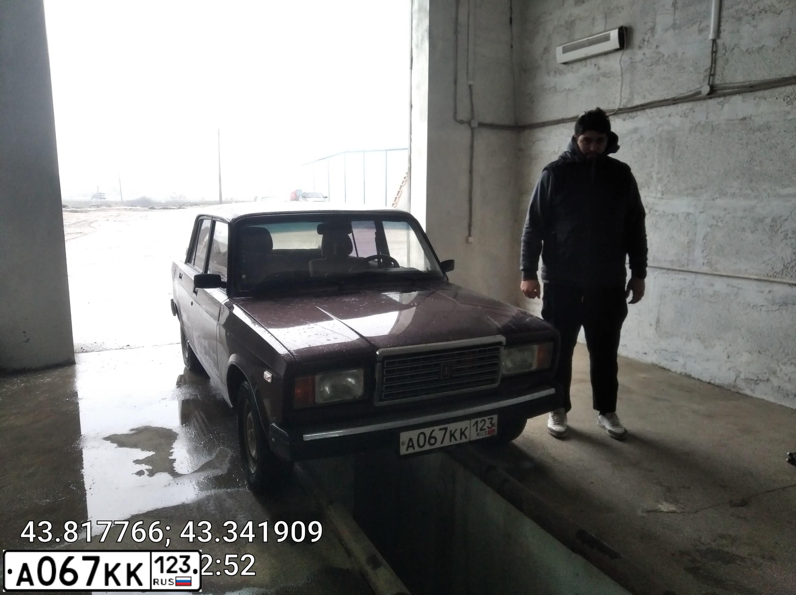 Фото автомобиля LADA 2107 LADA, 2006 — госномер У626АА93. Цвет: ТЕМНО-ВИШНЕВЫЙ