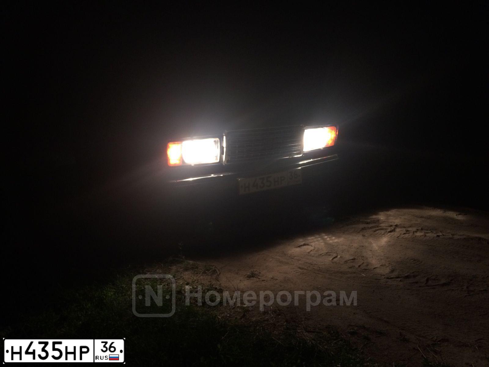 Фото автомобиля LADA 2107, 1999 — госномер Р838НЕ136. Цвет: СИНИЙ