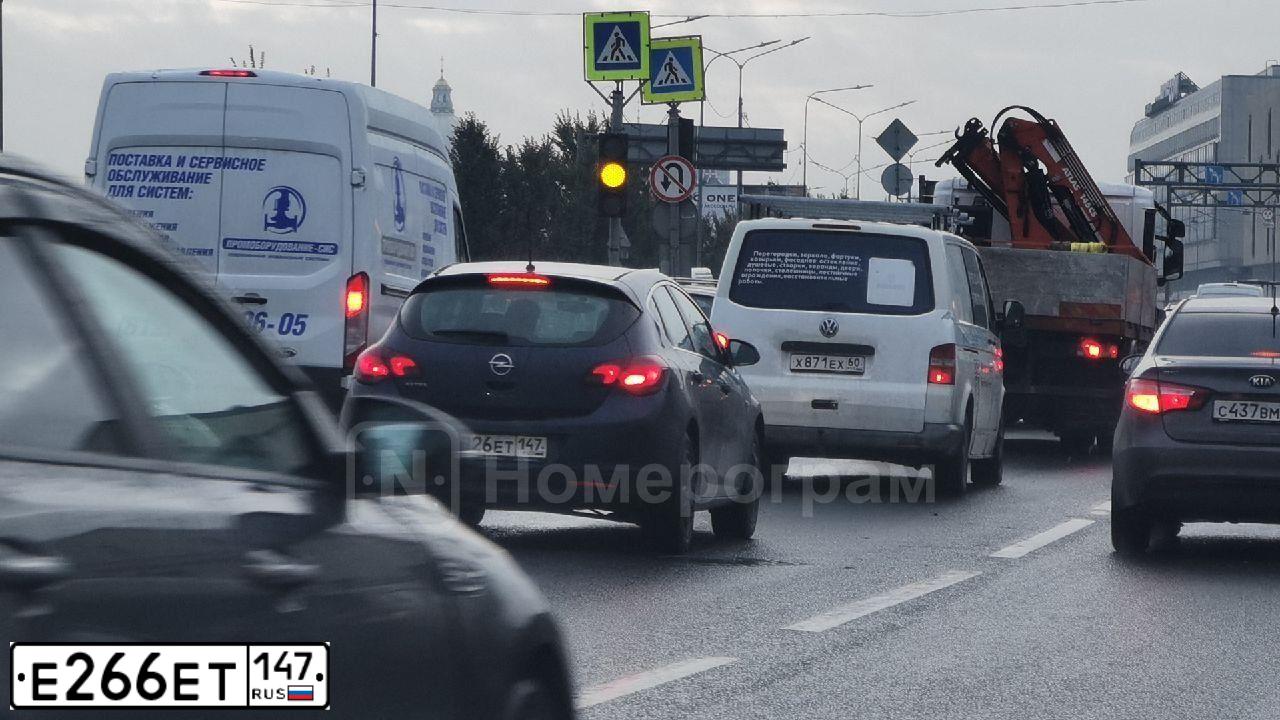 Фото автомобиля KIA SPORTAGE, 2017 — госномер О150СУ47. Цвет: Серебристый