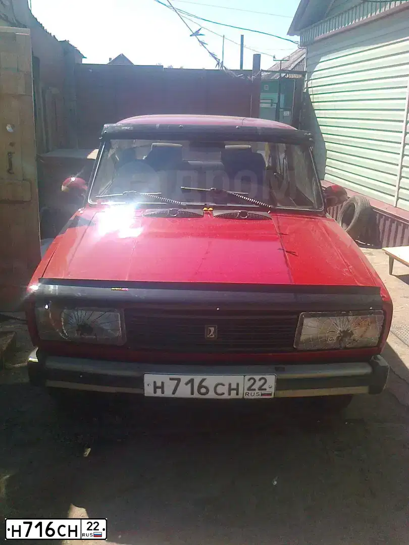 Фото автомобиля LADA 2105, 1993 — госномер Н716СН22. Цвет: ВИШНЕВЫЙ