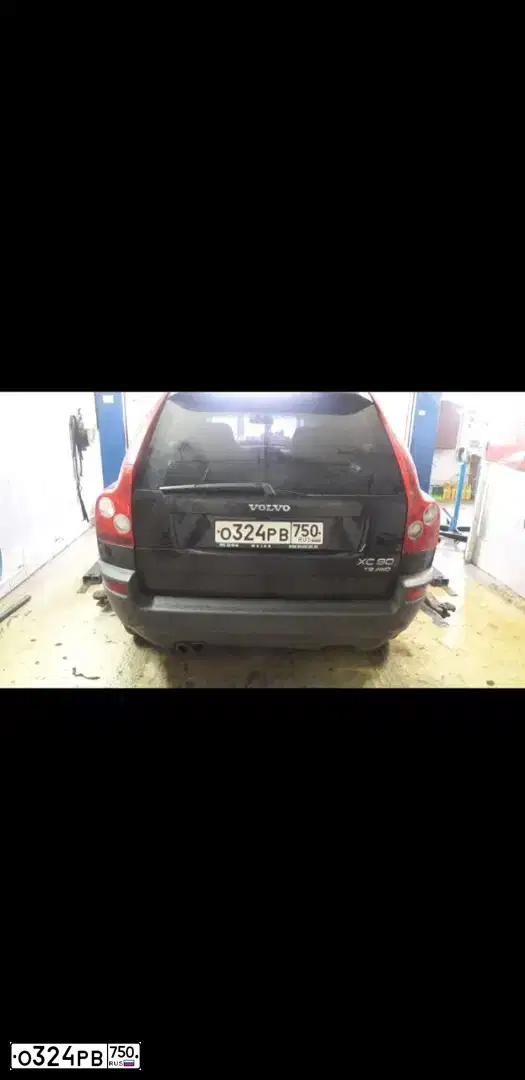 Фото автомобиля VOLVO XC90, 2003 — госномер О324РВ750. Цвет: ЧЕРНЫЙ