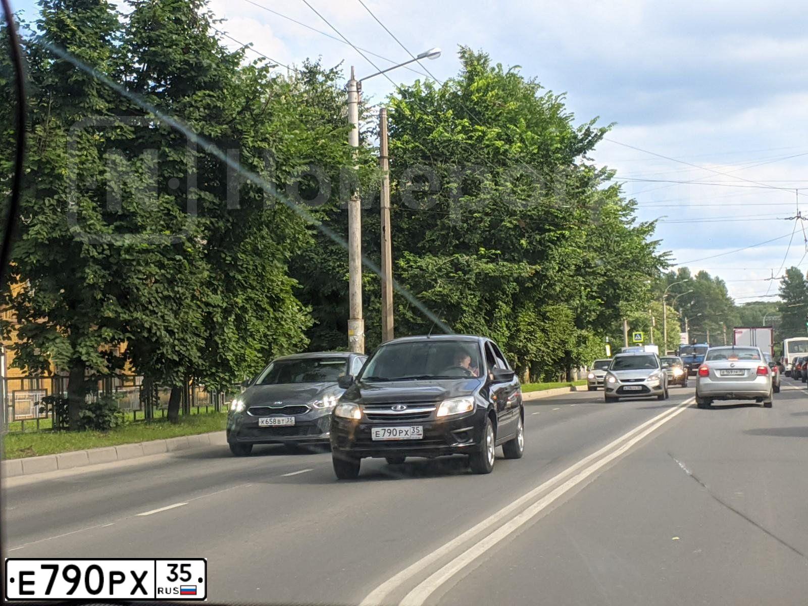Фото автомобиля LADA 2191 GRANTA, 2015 — госномер Е790РХ35