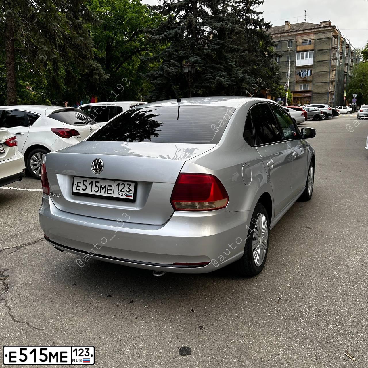 Фото автомобиля OPEL ASTRA, 2013 — госномер Е515МЕ123. Цвет: ЧЕРНЫЙ