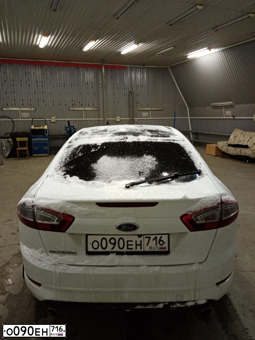 Фото автомобиля FORD MONDEO, 2010 — госномер О090ЕН716. Цвет: Белый