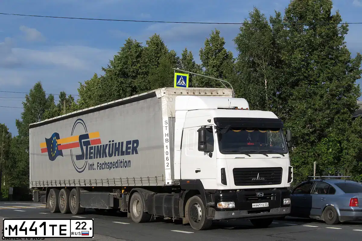 Фото автомобиля MAZ 5440 /4X2/, 2011 — госномер О361ТК154. Цвет: Белый