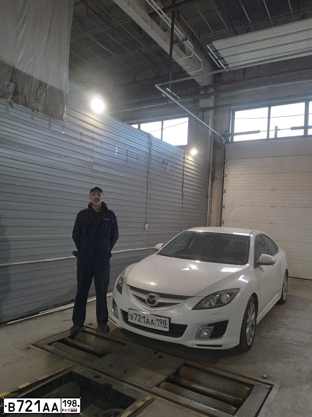 Фото автомобиля PEUGEOT PARTNER, 2010 — госномер А840ЕА197. Цвет: ЧЕРНЫЙ