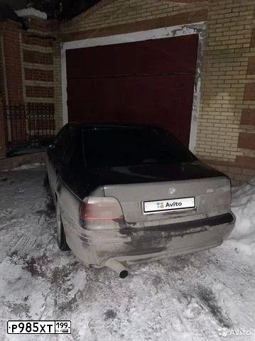 Фото автомобиля BMW SERIE 5, 1998 — госномер Р985ХТ199. Цвет: ЧЕРНЫЙ
