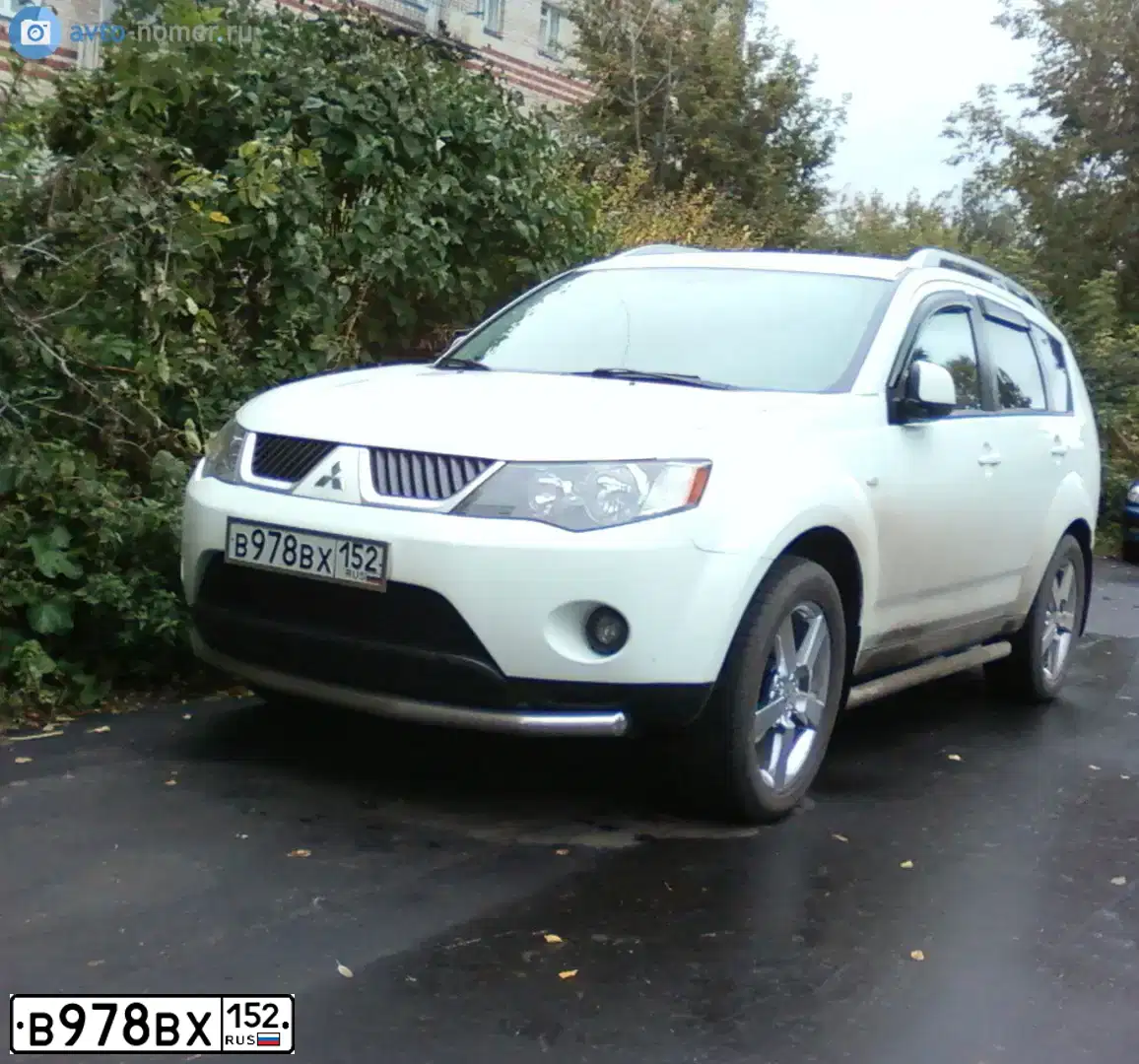 Фото автомобиля MITSUBISHI OUTLANDER, 2008 — госномер Н145ОХ152. Цвет: БЕЛЫЙ