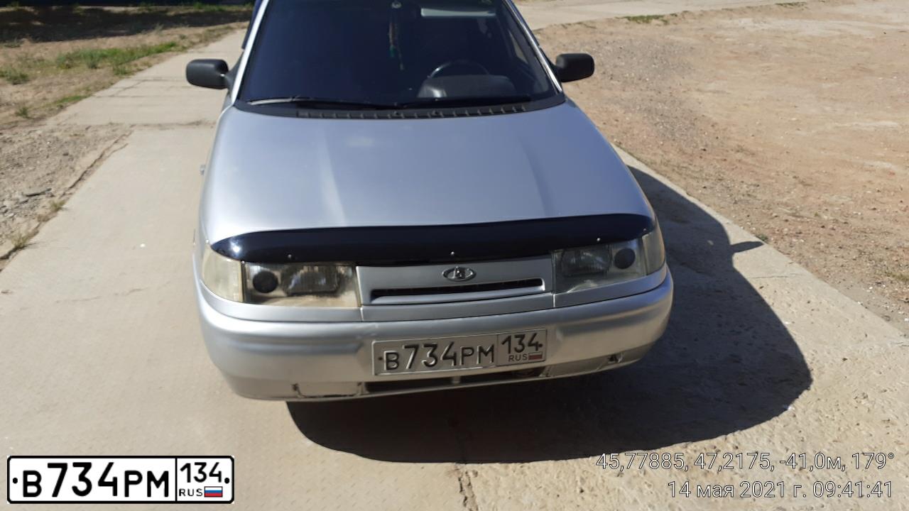 Фото автомобиля LADA 2112, 2003 — госномер В734РМ134. Цвет: СВЕТЛО-СЕРЕБРИСТЫЙ МЕТАЛИК