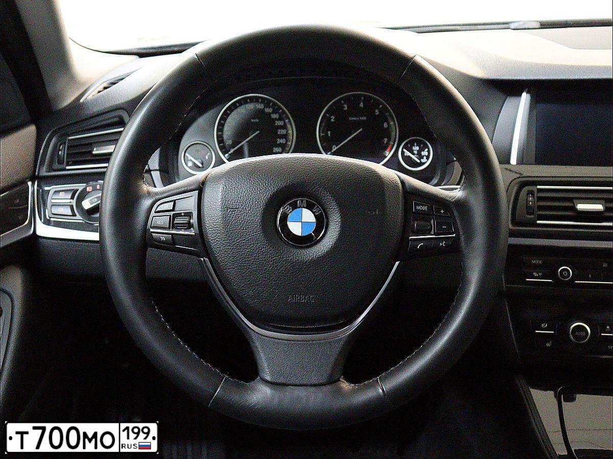 Фото автомобиля BMW SERIE 3, 2008 — госномер Т700МО199. Цвет: Красный