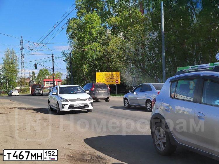 Фото автомобиля KIA RIO, 2018 — госномер Х302ОК37. Цвет: Белый