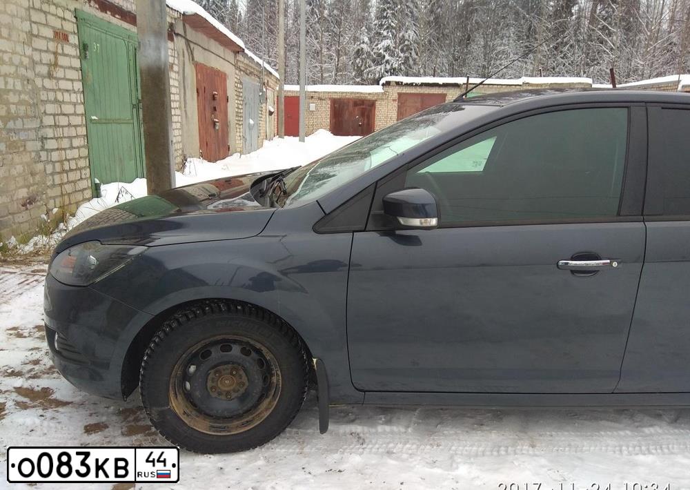 Фото автомобиля FORD FOCUS, 2010 — госномер О083КВ44. Цвет: ТЕМНО-СИНИЙ