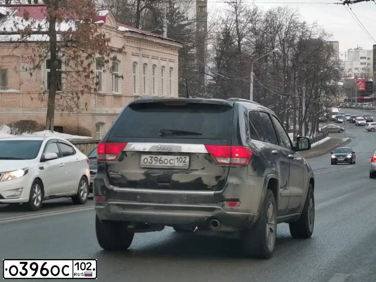 Фото автомобиля JEEP GRAND CHEROKEE, 2012 — госномер М400АК702