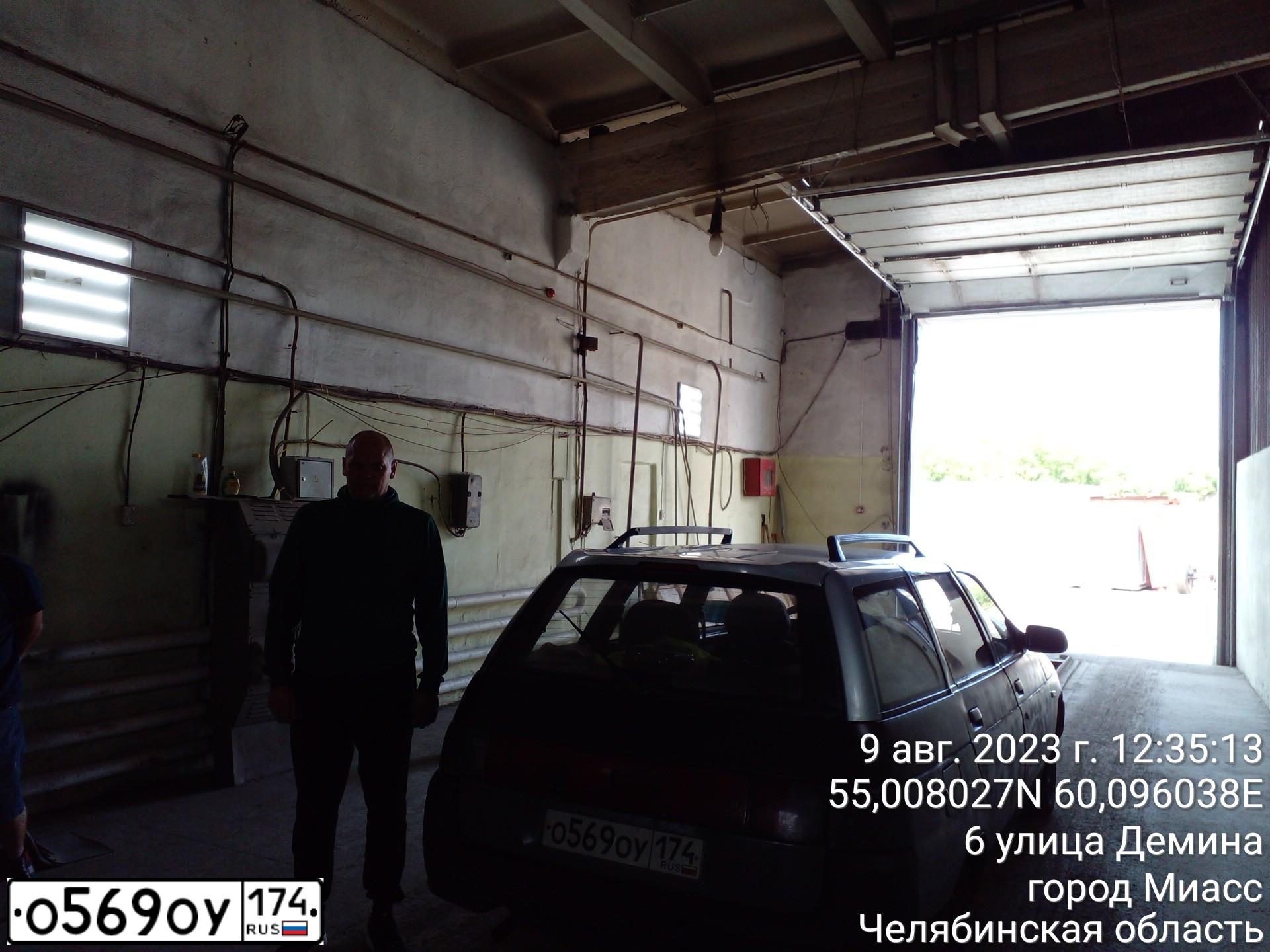 Фото автомобиля LADA 2111, 2001 — госномер К092КУ774. Цвет: СЕРЕБРИСТО-ГОЛУБОЙ