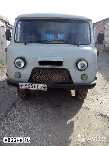 Фото автомобиля UAZ 3741, 2008 — госномер Р833НЕ62. Цвет: БЕЛАЯ НОЧЬ