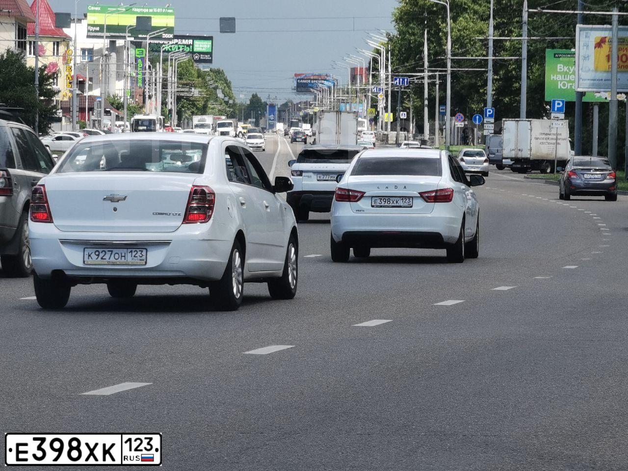 Фото автомобиля VAZ 2115 SAMARA, 2001 — госномер М288РУ193. Цвет: Серебристый