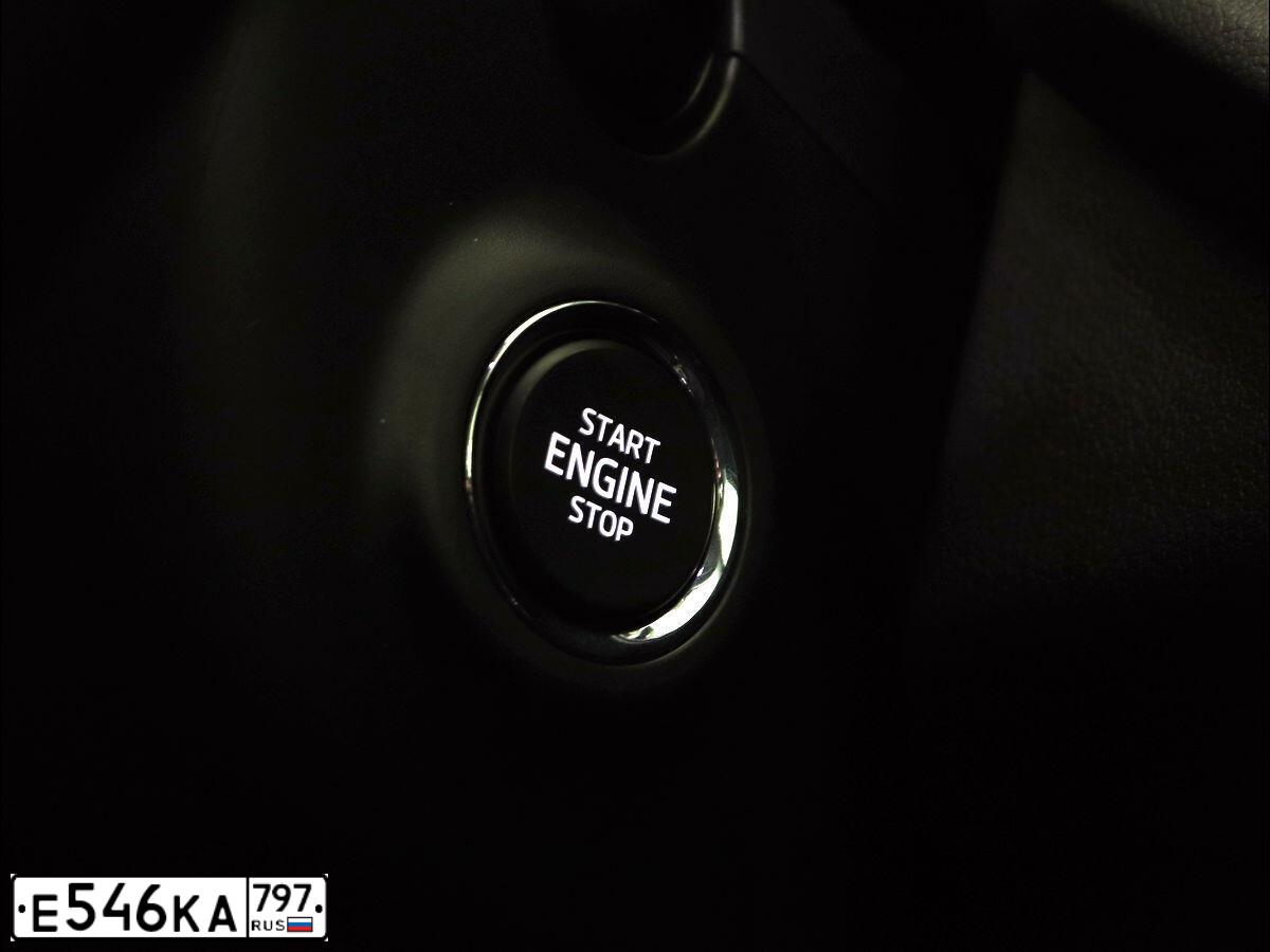 Фото автомобиля SKODA OCTAVIA, 2021 — госномер Е546КА797. Цвет: Белый