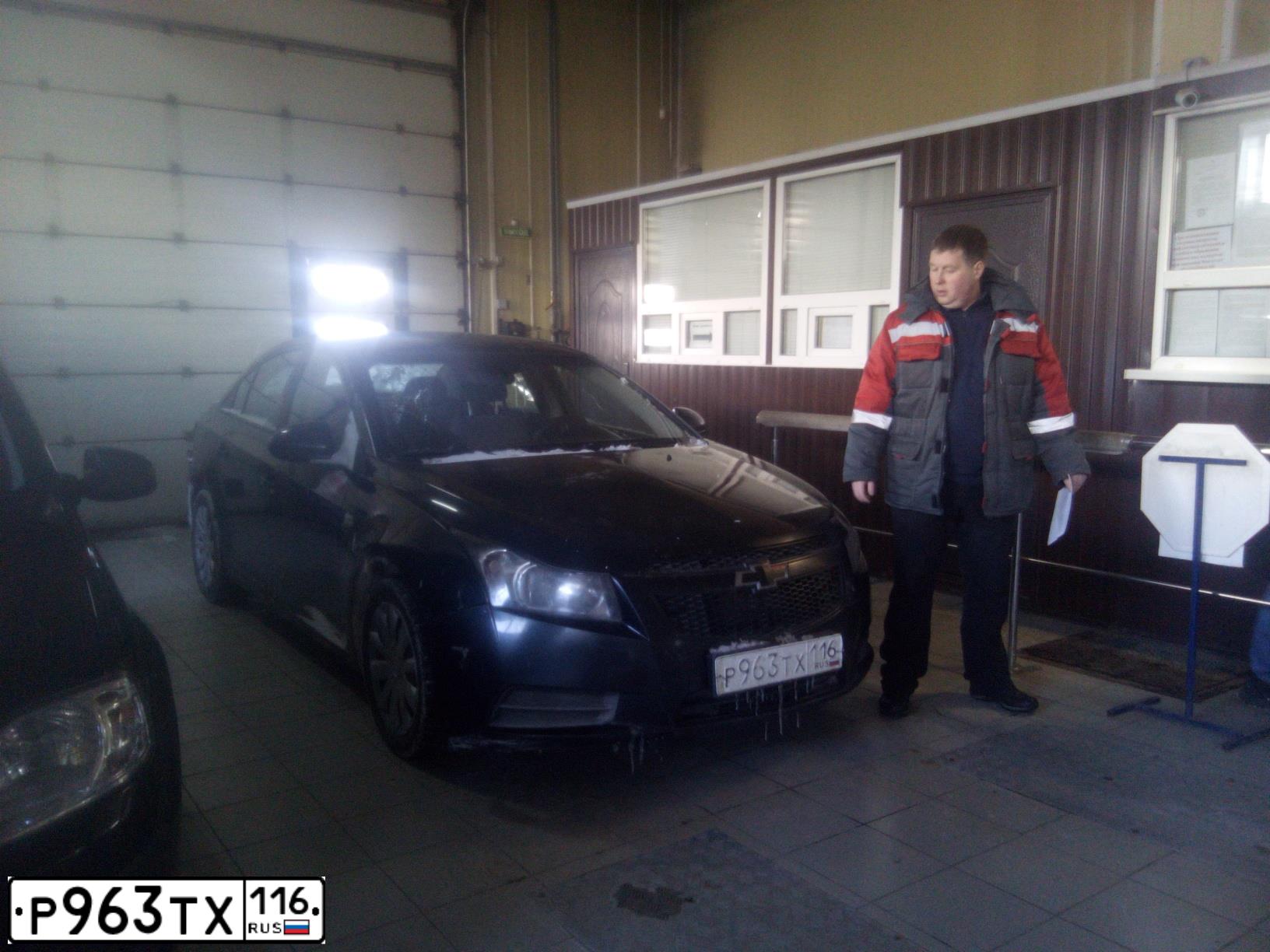 Фото автомобиля CHEVROLET CRUZE, 2012 — госномер С055РС43. Цвет: ЧЕРНЫЙ