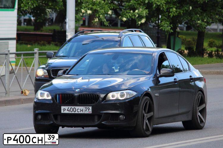 Фото автомобиля BMW SERIE 5, 2010 — госномер С359НТ39. Цвет: ЧЕРНЫЙ