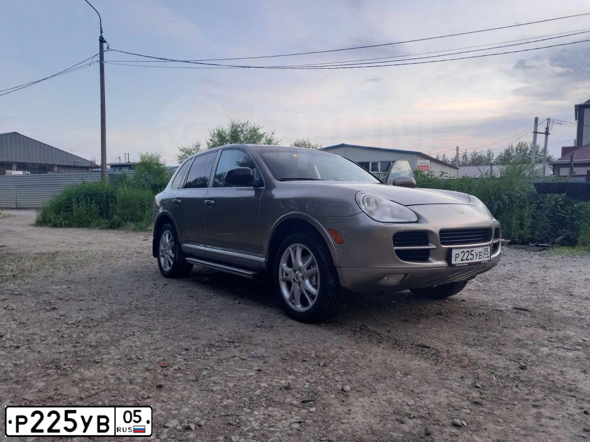 Фото автомобиля PORSCHE CAYENNE, 2005 — госномер У228ЕХ48. Цвет: СЕРЕБРИСТЫЙ
