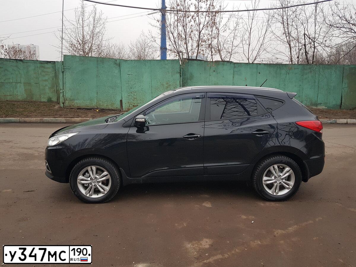 Фото автомобиля HYUNDAI IX35, 2010 — госномер А733ТЕ33. Цвет: ЧЕРНЫЙ
