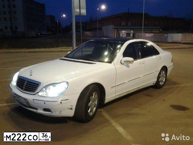 Фото автомобиля MERCEDES S-KLASSE, 1999 — госномер М222СО36. Цвет: БЕЛЫЙ