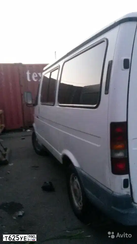 Фото автомобиля GAZ 2217 SOBOL, 2003 — госномер Т625УЕ190. Цвет: БЕЛЫЙ