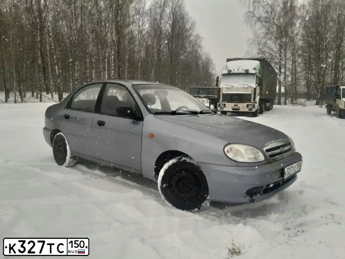 Фото автомобиля ZAZ LANOS, 2008 — госномер К327ТС150. Цвет: СЕРЕБРИСТЫЙ