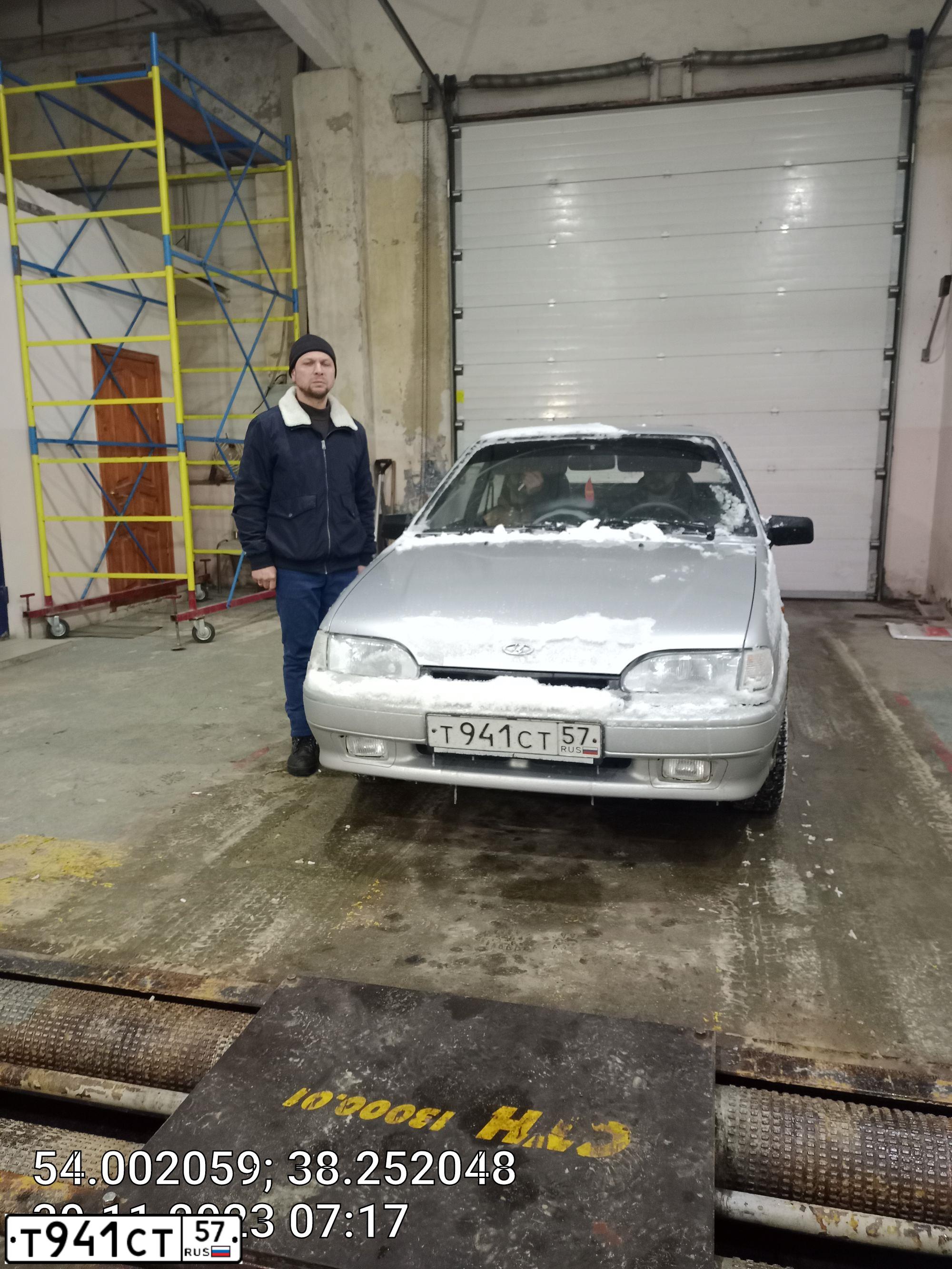 Фото автомобиля LADA 2115 SAMARA, 2011 — госномер Т941СТ57. Цвет: СВЕТЛО-СЕРЕБРИСТЫЙ МЕТАЛЛ