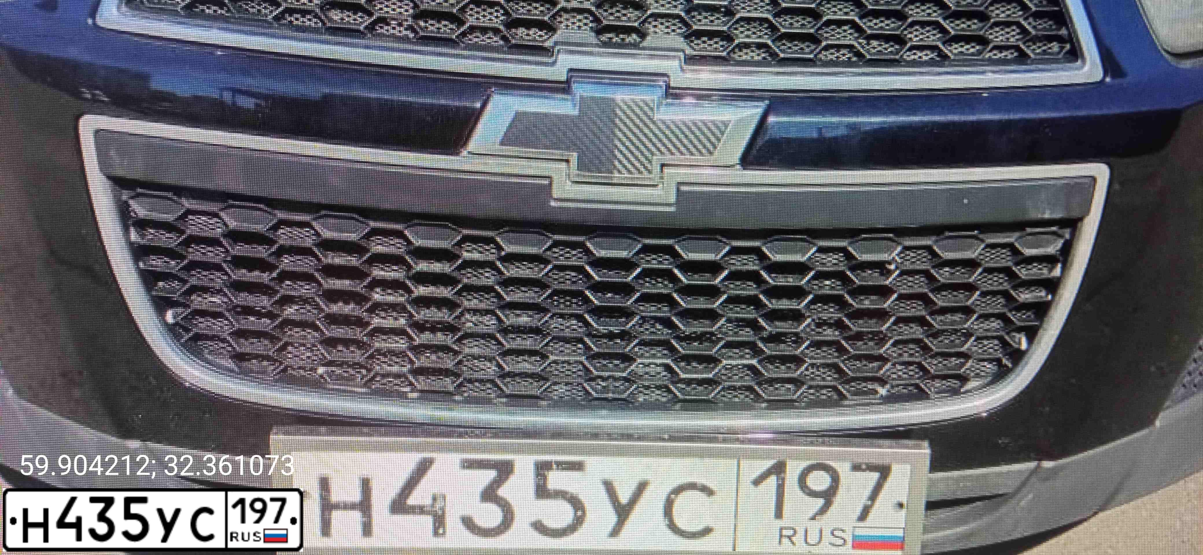 Фото автомобиля CHEVROLET CAPTIVA, 2012 — госномер Н435УС197. Цвет: ЧЕРНЫЙ