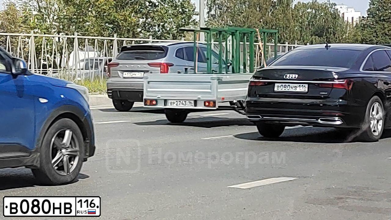 Фото автомобиля BMW SERIE 3, 2013 — госномер Х852ТМ55. Цвет: ЧЕРНЫЙ
