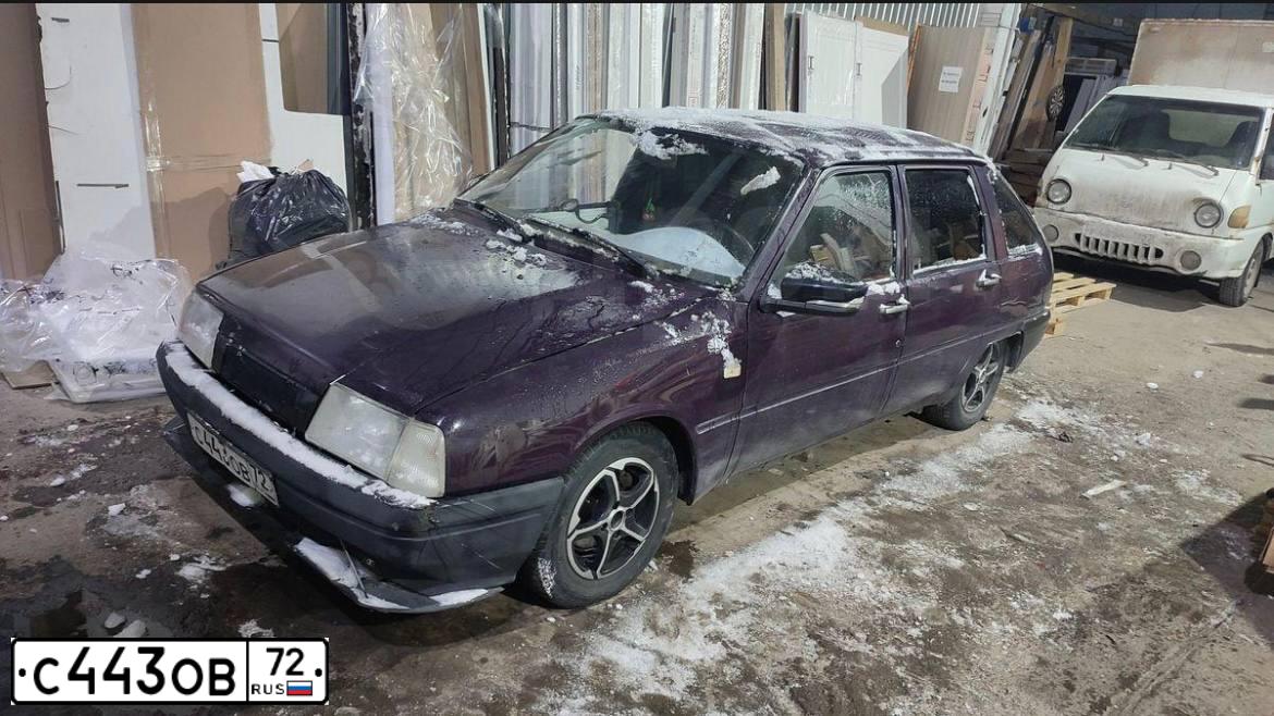 Фото автомобиля IZH 2126, 2002 — госномер С443ОВ72. Цвет: КОРИЧНЕВЫЙ