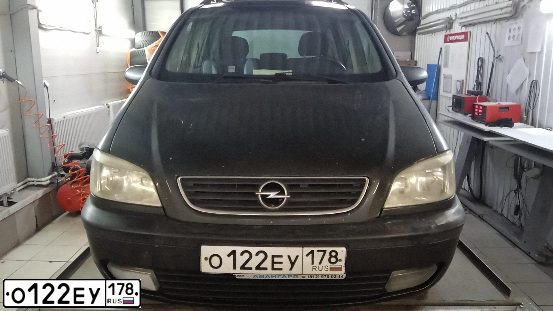 Фото автомобиля OPEL ZAFIRA, 2000 — госномер О122ЕУ178. Цвет: ЧЕРНЫЙ