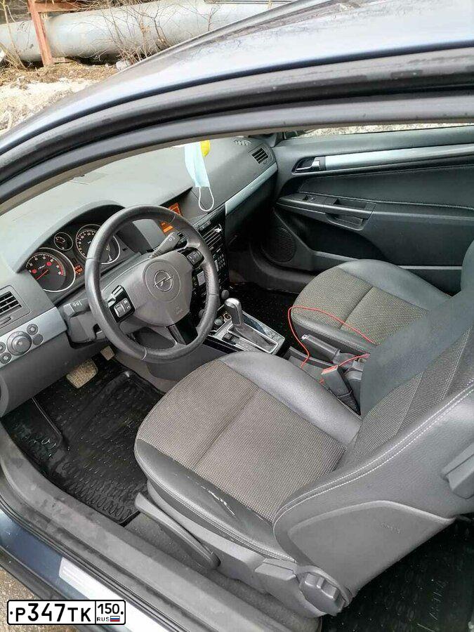 Фото автомобиля OPEL ASTRA, 2008 — госномер Т264НХ58