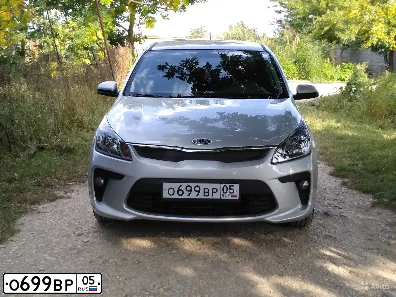 Фото автомобиля KIA RIO, 2017 — госномер О699ВР05. Цвет: Серебристый