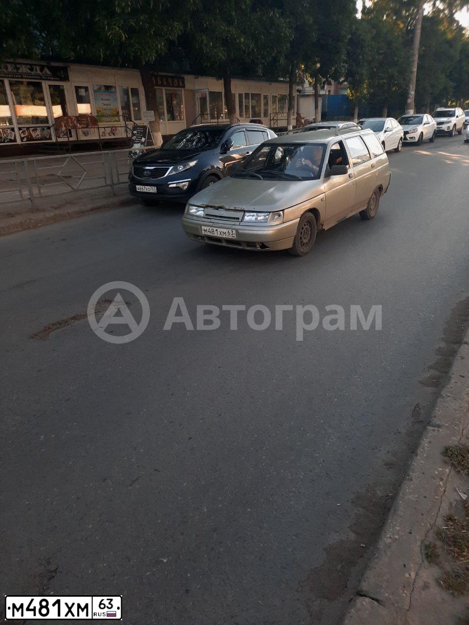 Фото автомобиля LADA 2111, 2001 — госномер М481ХМ63. Цвет: СЕРЕБРИСТО-СЕРО-ЗЕЛЕНЫЙ