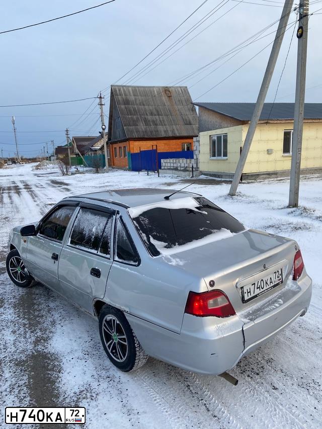 Фото автомобиля DAEWOO NEXIA, 2010 — госномер Н740КА72