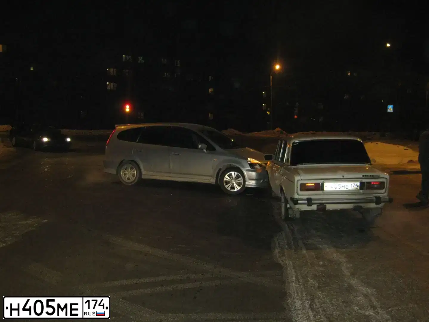 Фото автомобиля LADA 2109 SAMARA, 1999 — госномер В941ОН174. Цвет: ЗЕЛЕНЫЙ