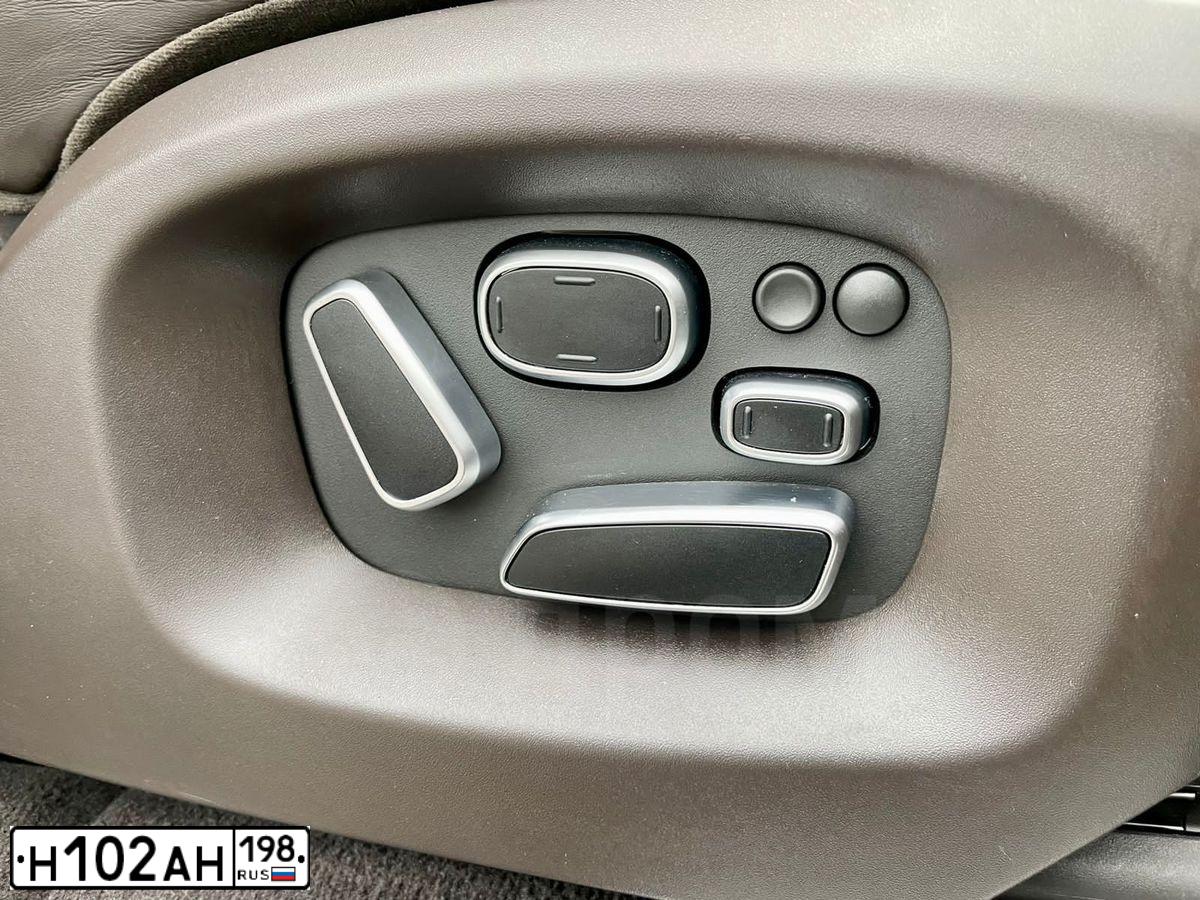 Фото автомобиля LAND ROVER RANGE ROVER, 2015 — госномер С567СМ797. Цвет: ЧЕРНЫЙ